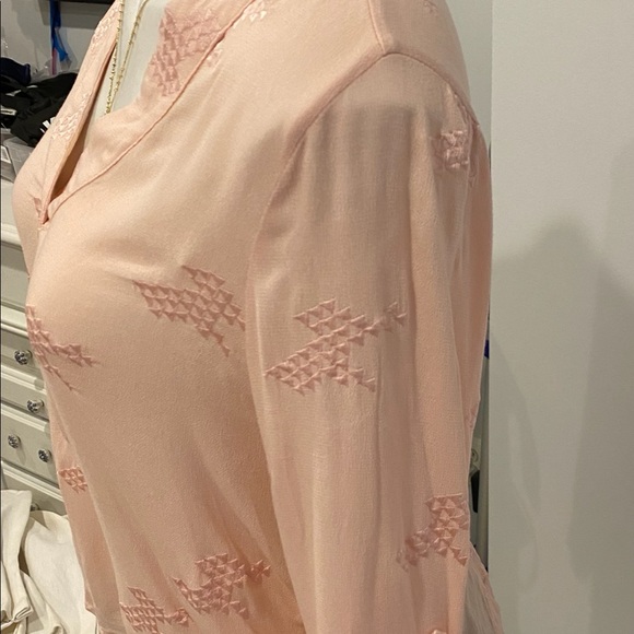 AliceBlue Small Light Pink Pull Over Blouse - Picture 3 of 8